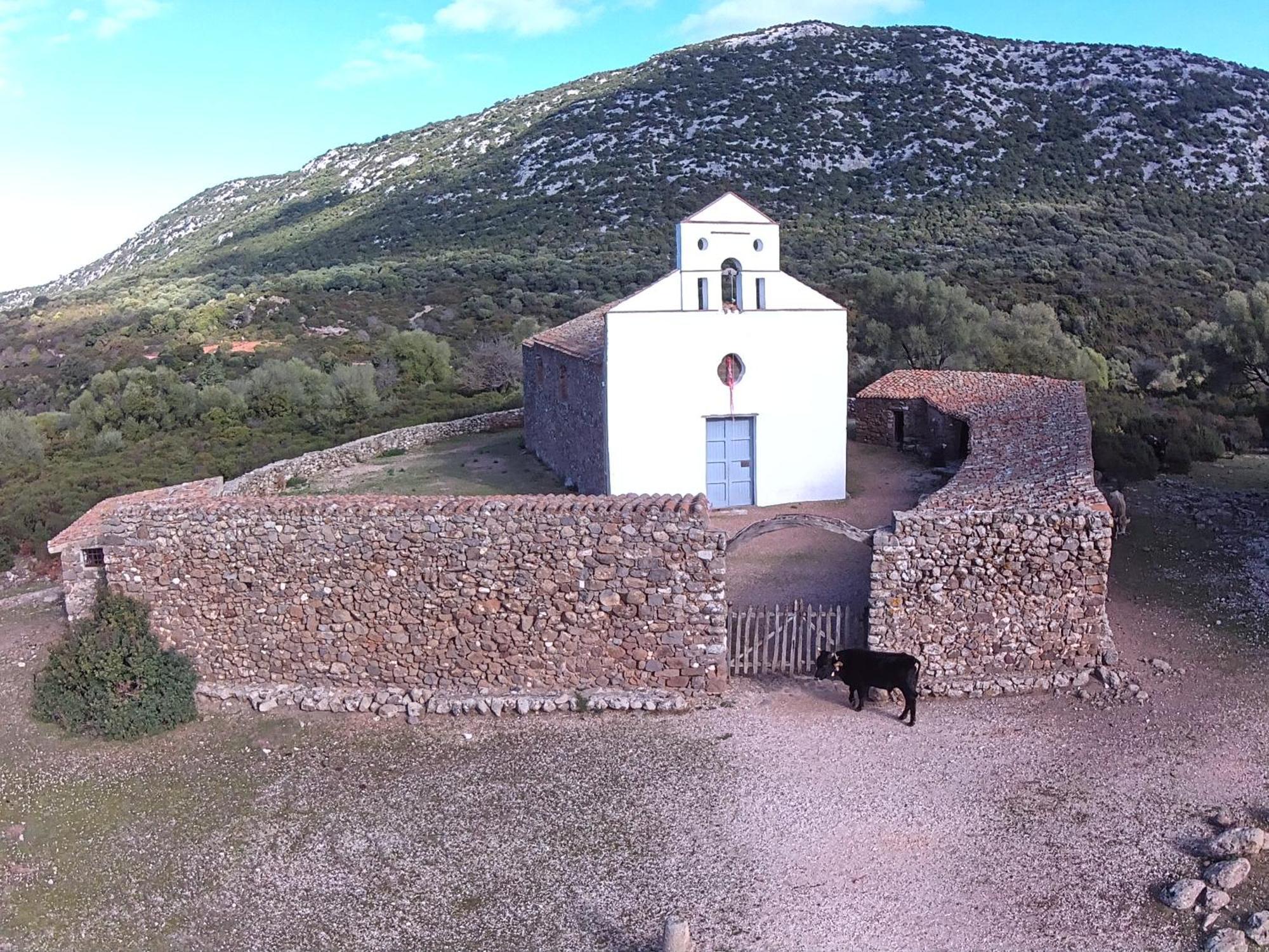 Dommu De Nannai Moro: Appartamento Con Terrazza Baunei Exterior photo